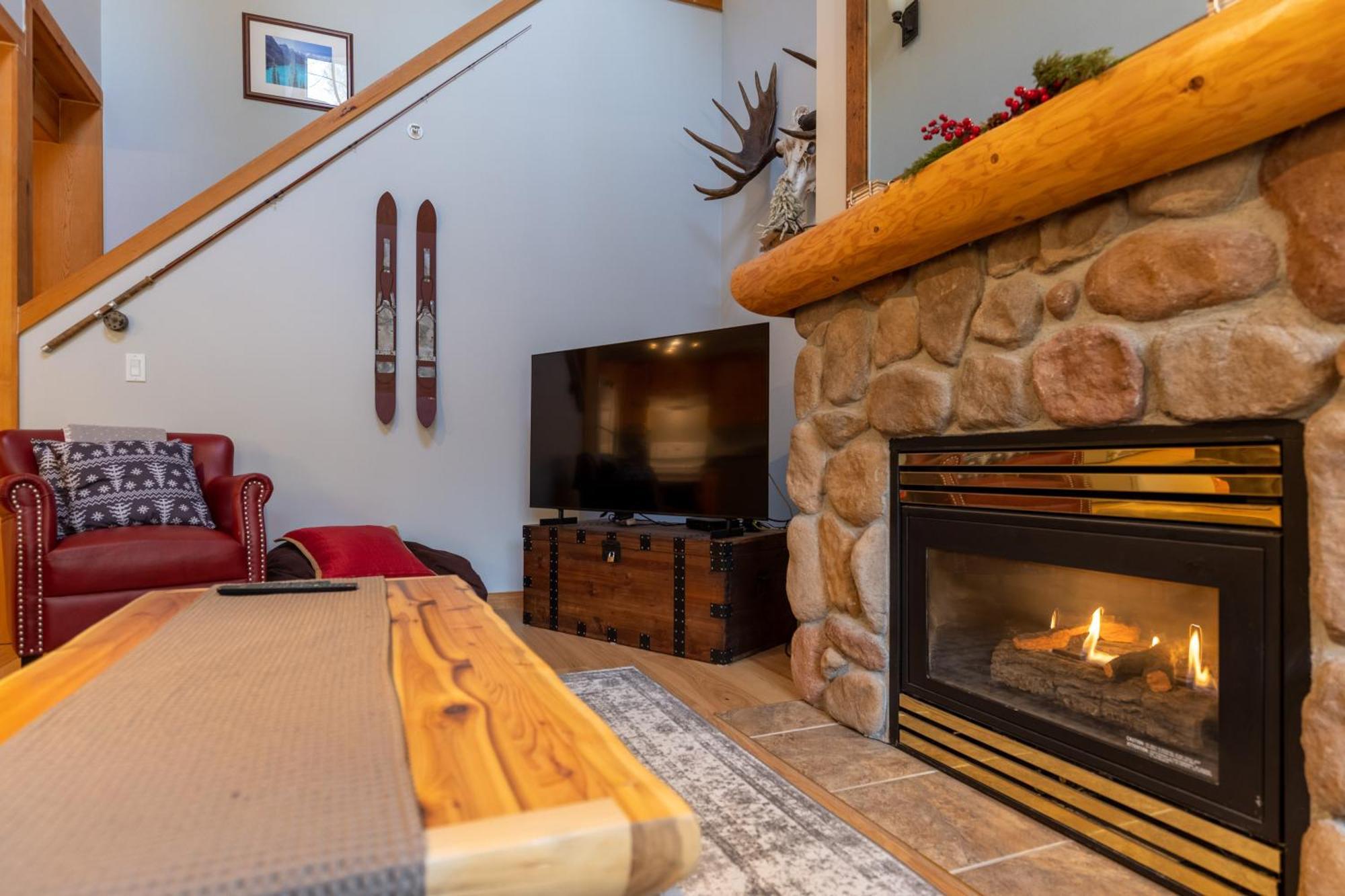 Stone Creek Chalets By Fernie Central Reservations Exterior foto